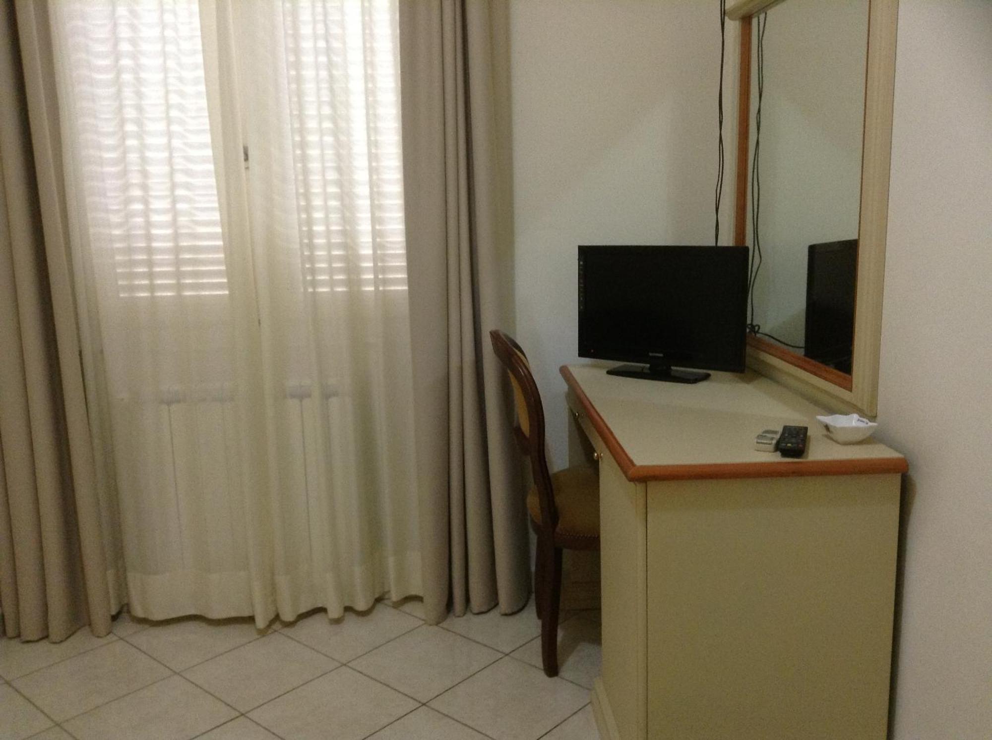 Hotel Coluccini Marina di Pietrasanta Room photo
